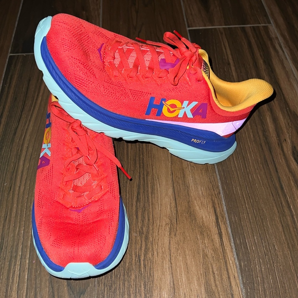 Hoka Mach 4 - Size 8.5